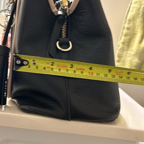 Gorgeous Kate Spade leather satchel - Picture 8 of 9